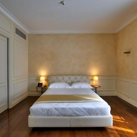 Hotel Rua Frati 48 In San Francesco Modena Exteriör bild