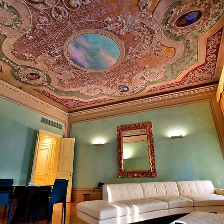 Hotel Rua Frati 48 In San Francesco Modena Exteriör bild