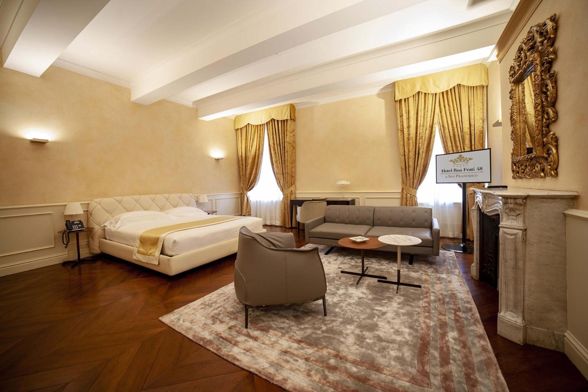Hotel Rua Frati 48 In San Francesco Modena Exteriör bild