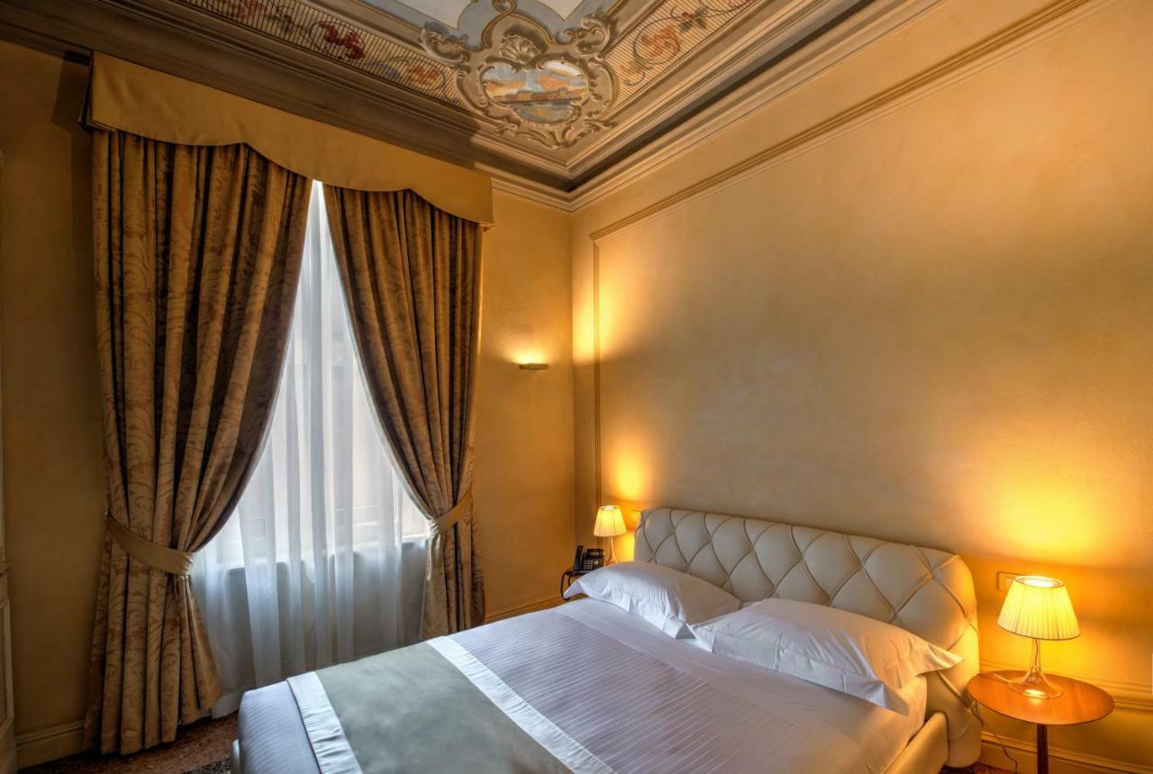 Hotel Rua Frati 48 In San Francesco Modena Exteriör bild