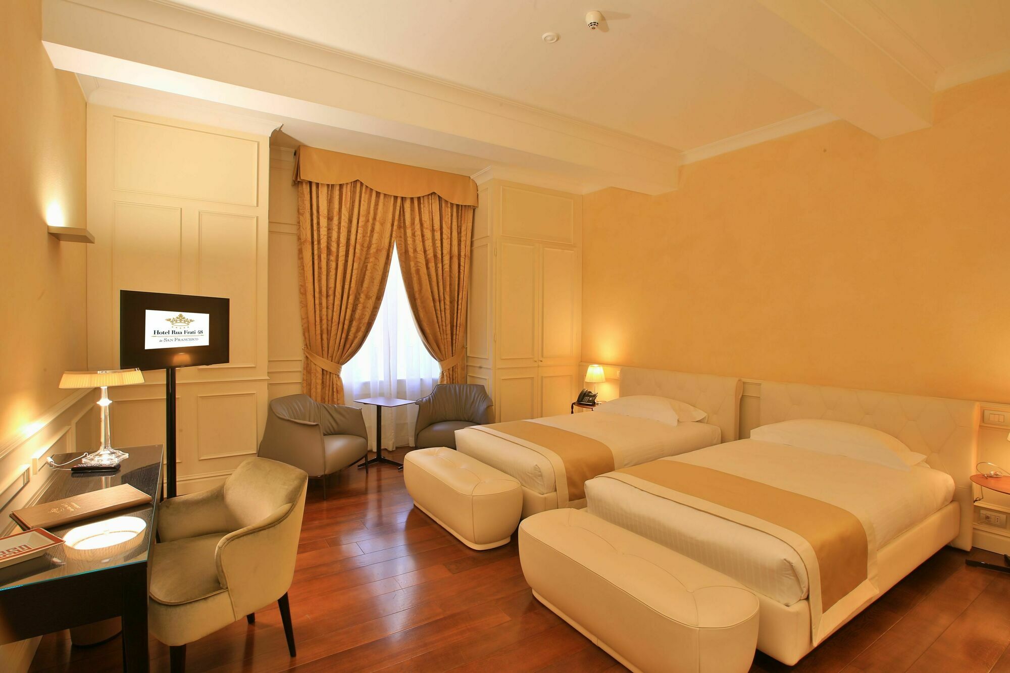 Hotel Rua Frati 48 In San Francesco Modena Exteriör bild